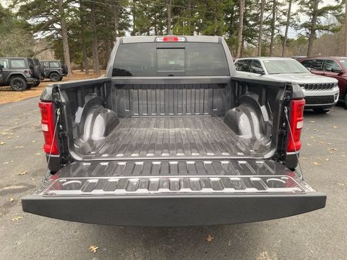 New 2026 RAM 1500 Laramie w/ Sport Appearance Package AWD/4WD image 15