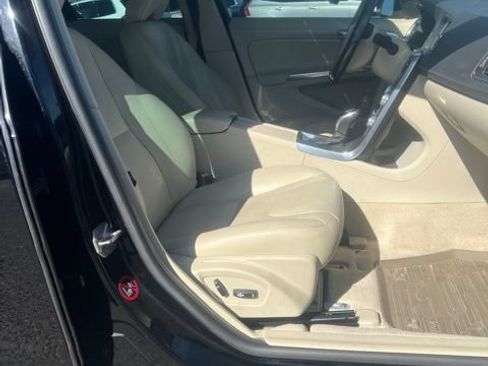 Used 2015 Volvo S60 T5 Premier FWD image 32