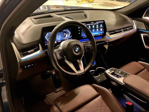 Certified 2025 BMW X1 xDrive28i w/ Premium Package image 16