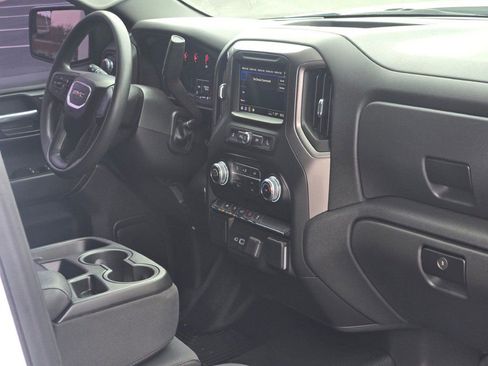 Used 2024 GMC Sierra 1500 Pro w/ Pro Value Package image 8
