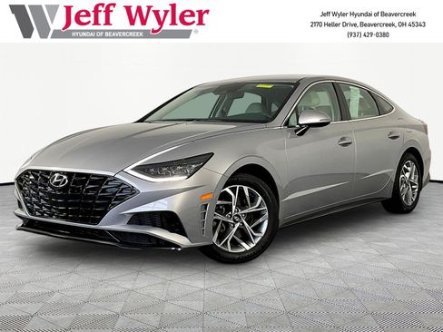 Used 2023 Hyundai Sonata SEL FWD image 1