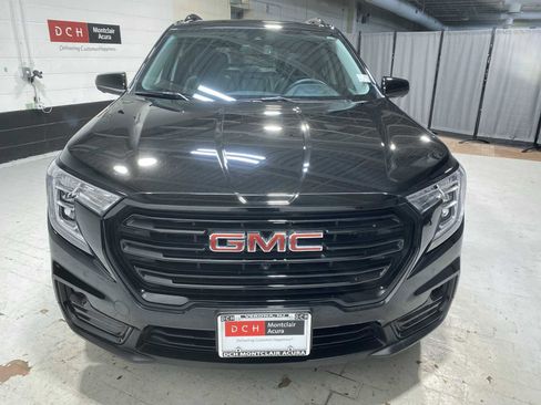 Used 2022 GMC Terrain SLT w/ Infotainment Package II image 6