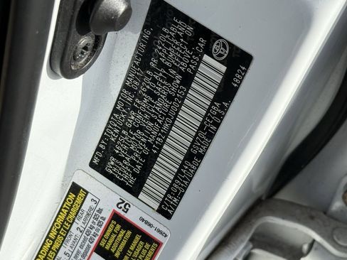 Used 2018 Toyota Camry XLE image 41