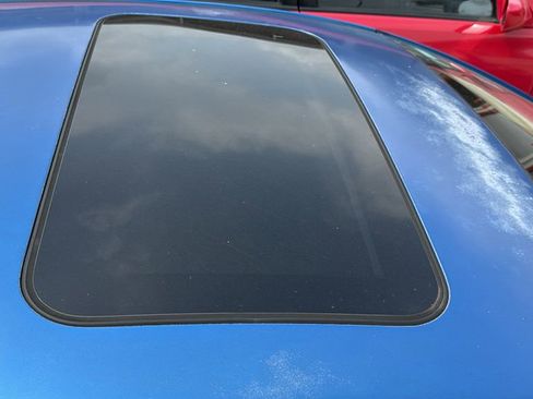 Used 2017 Hyundai Elantra Limited w/ Limited Ultimate Package 05 FWD image 6