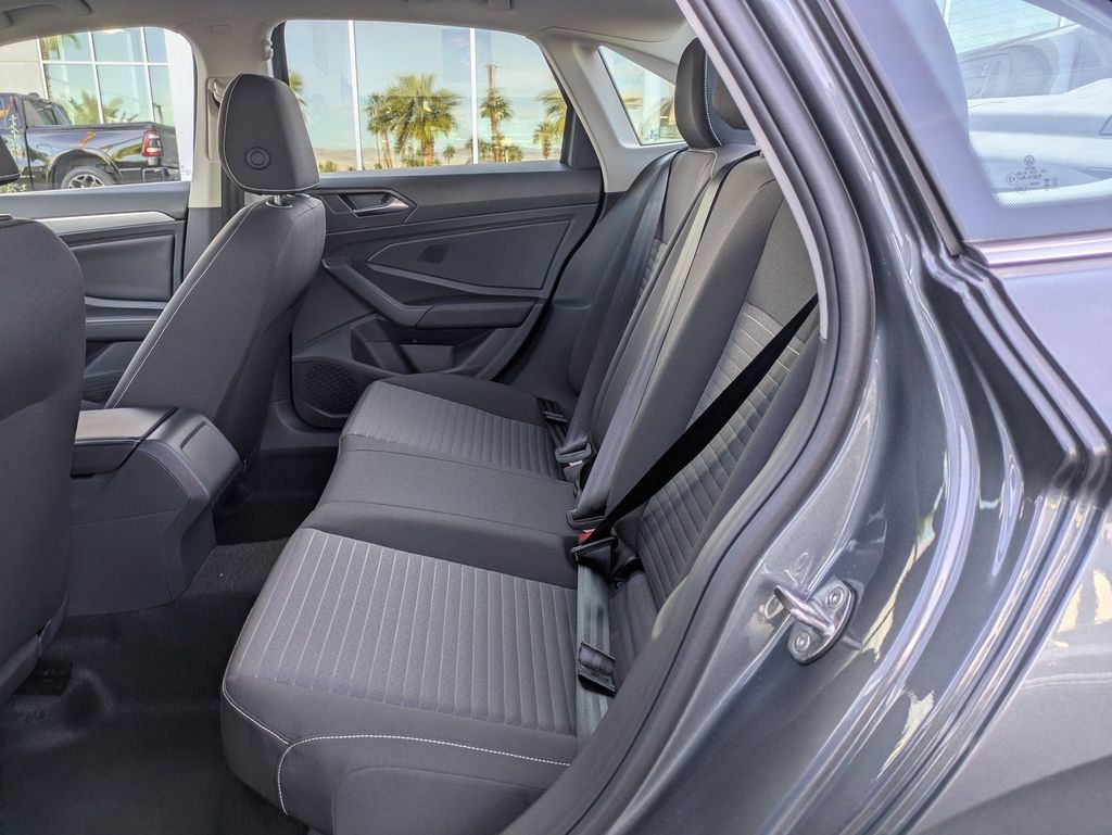 Used 2026 Volkswagen Jetta S FWD image 19