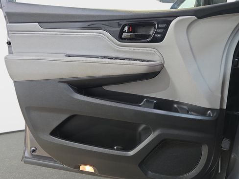 Used 2021 Honda Odyssey Touring image 24