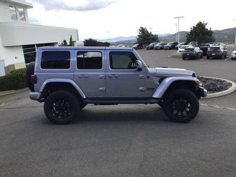 Used 2021 Jeep Wrangler Unlimited Sahara image 7