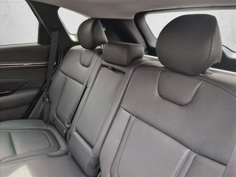 Certified 2023 Hyundai Tucson Limited w/ Cargo Package image 17
