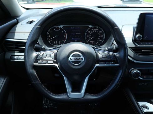 Used 2021 Nissan Altima 2.5 SR FWD image 15