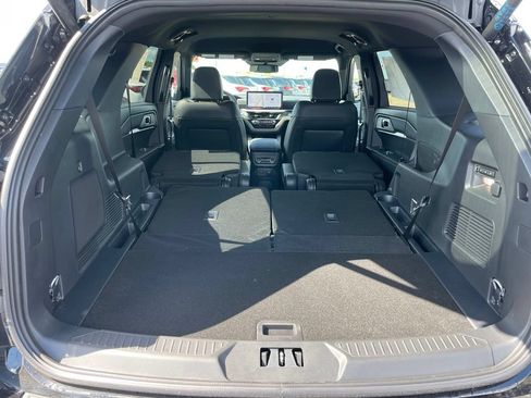 New 2026 Ford Explorer Tremor w/ Tremor Convenience Package AWD/4WD image 32