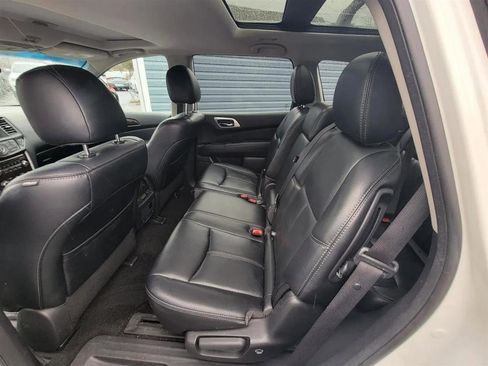 Used 2016 Nissan Pathfinder SL w/ SL Premium Package image 11