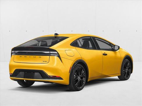 New 2026 Toyota Prius Plug-In Hybrid FWD image 2