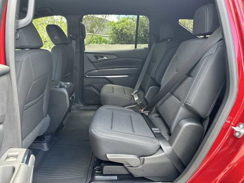 New 2026 Chevrolet Traverse LT w/ Driver Confidence Package image 17