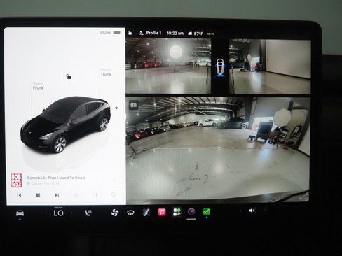 Used 2023 Tesla Model Y Long Range AWD/4WD image 25