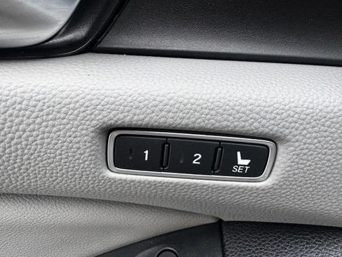 Used 2018 Honda Accord EX-L image 19