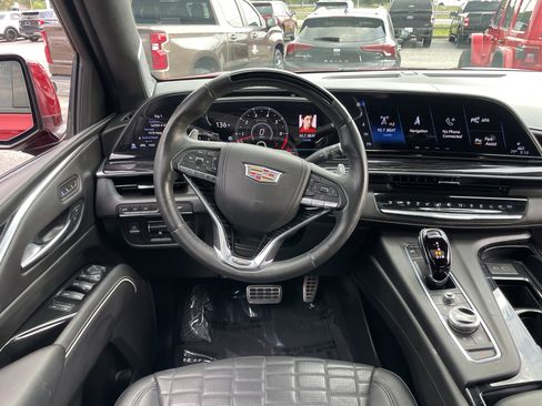 Used 2023 Cadillac Escalade V image 33