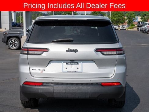 Used 2021 Jeep Grand Cherokee L Laredo AWD/4WD image 4