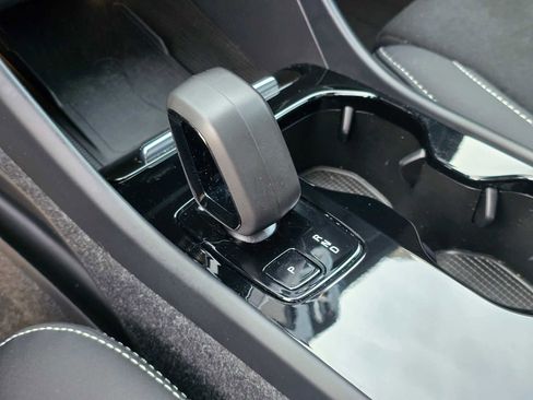 Certified 2024 Volvo XC40 Recharge Plus w/ Protection Package Premier image 33