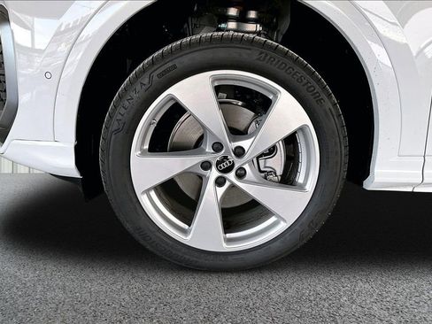 New 2025 Audi Q5 Premium Plus AWD/4WD image 13