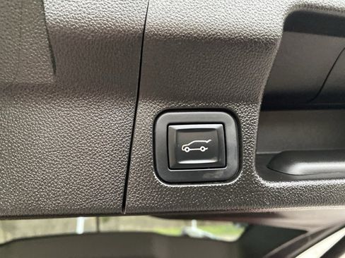 Used 2018 GMC Acadia SLE w/ Driver Alert Package I image 20