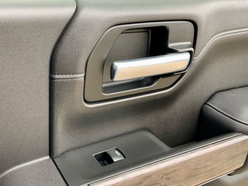 Used 2021 Chevrolet Silverado 1500 LTZ w/ LTZ Premium Package image 53