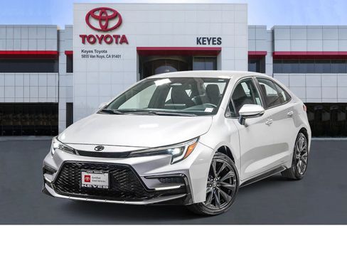 Certified 2025 Toyota Corolla SE FWD image 1