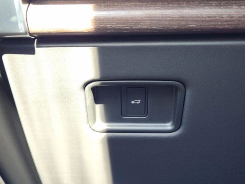New 2026 Land Rover Range Rover SE AWD/4WD image 16
