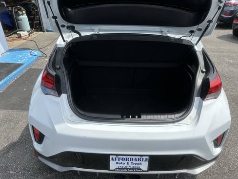 Used 2020 Hyundai Veloster Turbo FWD image 19