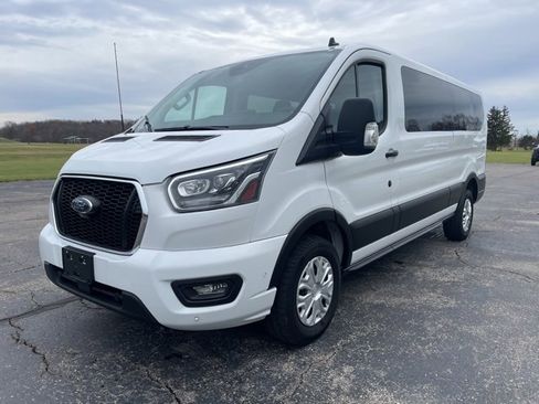 Used 2023 Ford Transit 350 XLT image 7