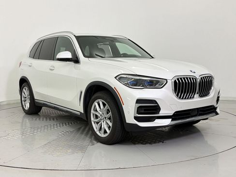 Used 2023 BMW X5 sDrive40i w/ Executive Package image 7