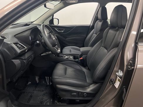 Used 2024 Subaru Forester Touring w/ POP Package 3 AWD/4WD image 12