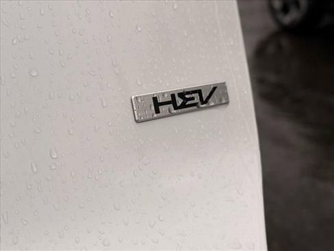 Used 2025 Kia Niro LX FWD image 27