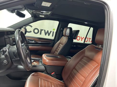 Used 2023 GMC Yukon Denali Ultimate image 22