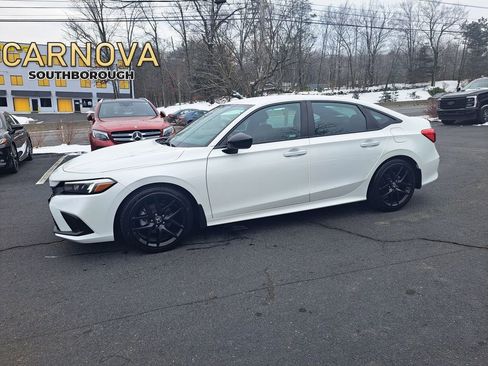 Used 2024 Honda Civic Sport image 2