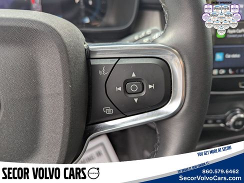 Certified 2023 Volvo XC40 B5 Plus image 12