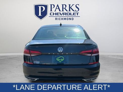 Used 2022 Volkswagen Passat 2.0T R-Line FWD image 6