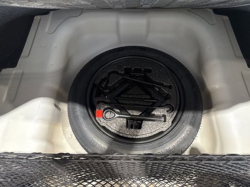 Used 2021 Hyundai Elantra Blue image 11