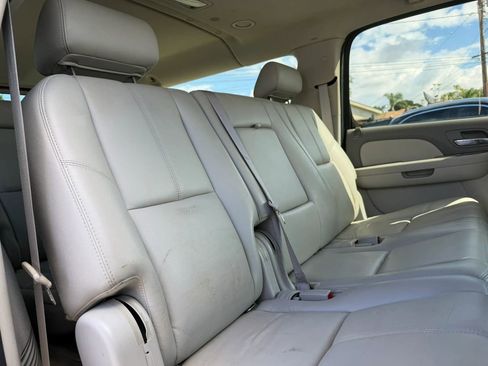 Used 2009 Chevrolet Suburban LT w/ Suspension Package, Off-Road image 19
