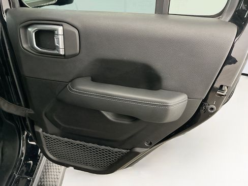 Used 2023 Jeep Wrangler Sahara w/ Cold Weather Group image 31