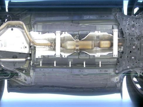 Used 2022 Toyota Corolla SE w/ SE Premium Package image 18