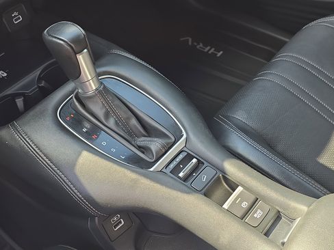 Used 2023 Honda HR-V EX-L image 29