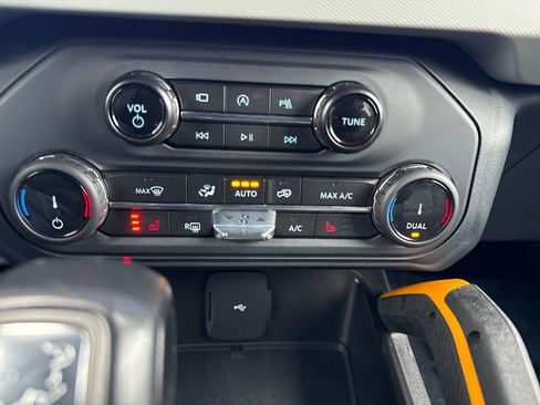 Used 2022 Ford Bronco Badlands image 21