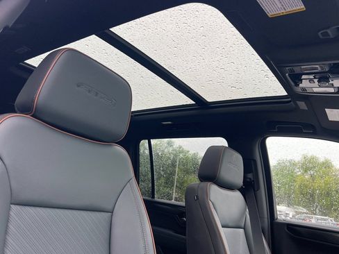 New 2026 GMC Yukon XL AT4 AWD/4WD image 14