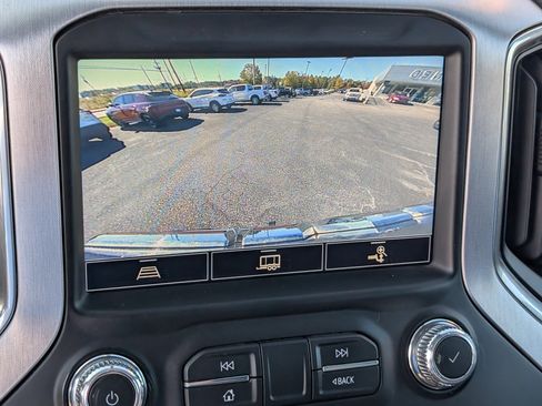 Used 2021 GMC Sierra 1500 SLT w/ X31 Off-Road Package image 24