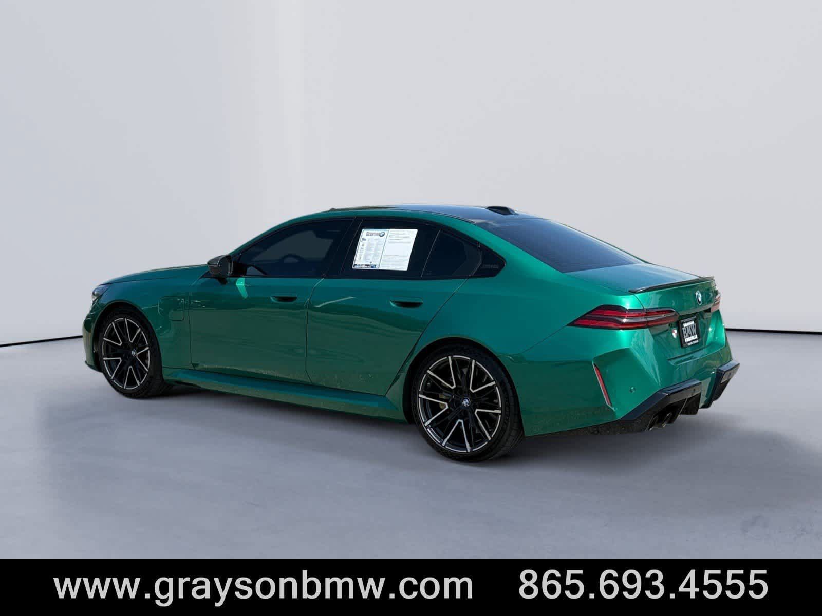 Used 2025 BMW M5 w/ Carbon Package AWD/4WD image 5