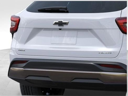 New 2026 Chevrolet Trax ACTIV image 14