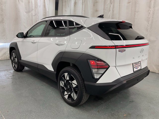 Used 2025 Hyundai Kona SEL AWD/4WD image 5