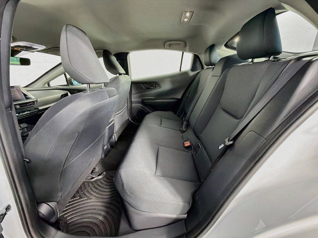 Used 2025 Toyota Prius LE FWD image 36