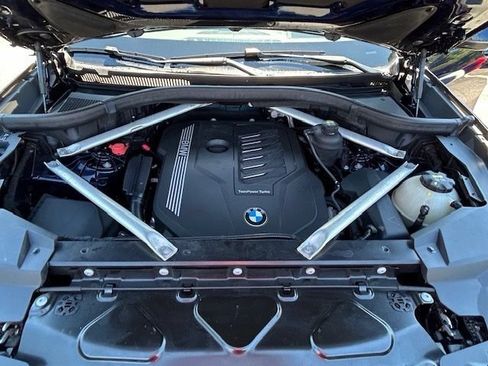 Used 2020 BMW X5 xDrive40i w/ Premium Package AWD/4WD image 9