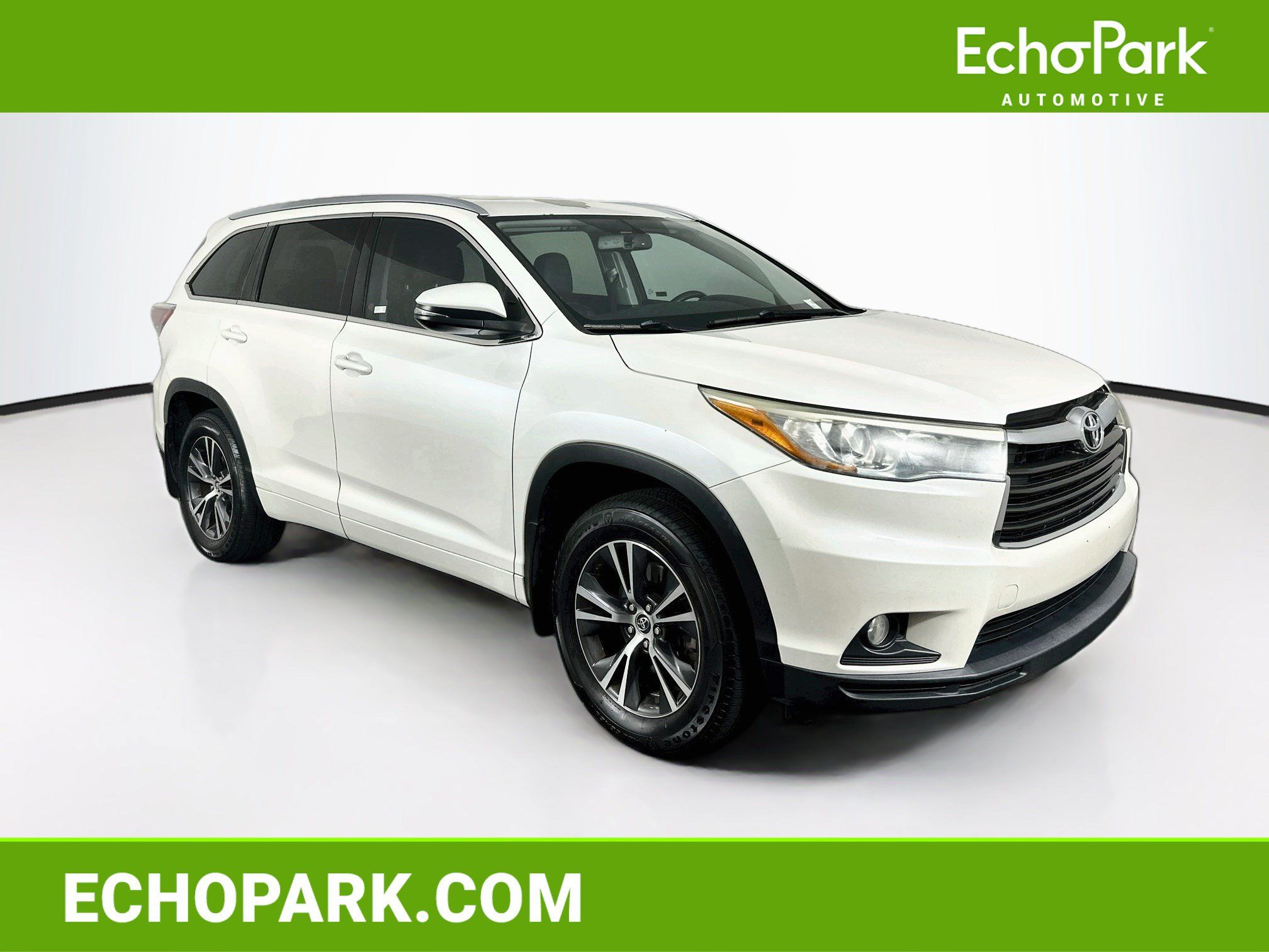 Used 2016 Toyota Highlander XLE AWD/4WD image 1